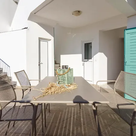Aglaia Apartments Apartment