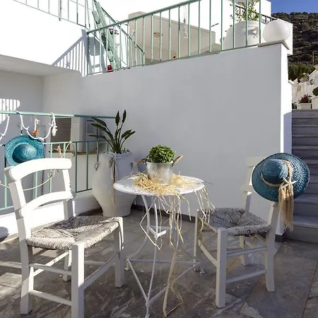 Aglaia Apartments