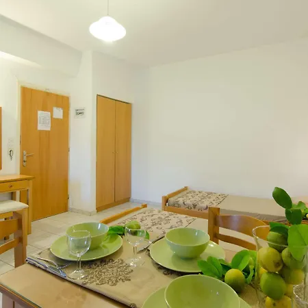 Aglaia Apartments